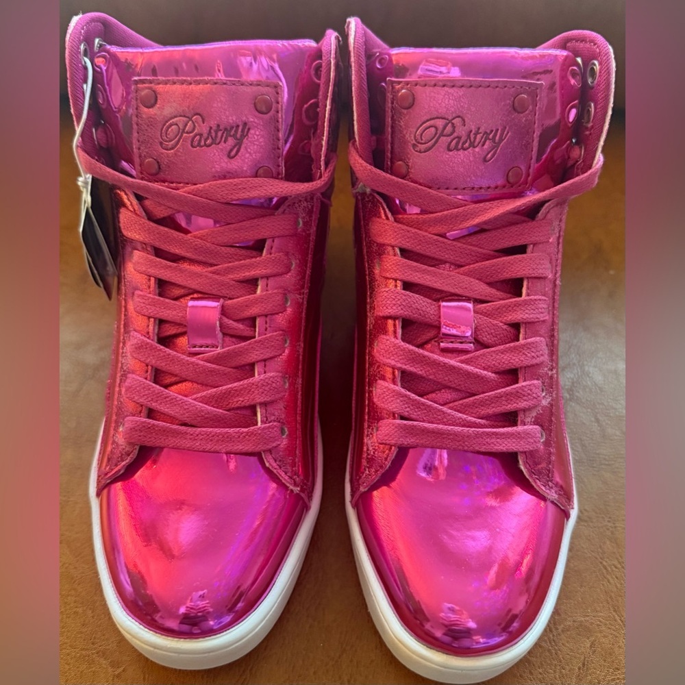 Pastry Glam Pop Tart Glitter Hi-Top Dance Sneakers Fuchsia Women’s 5.5 NIB - Picture 4 of 10